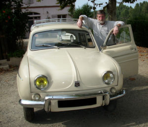 Retour des "Anciennes Mécaniques" @ Sur le parking des écoles